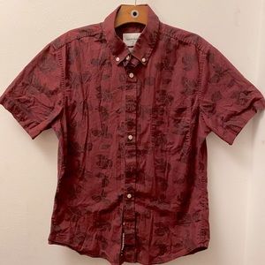 Patterned short sleeve button down